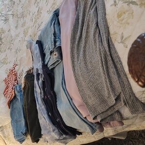 Bundle Of Girls Tops And Bottoms, 9 Pieces In All. Size XL Or 14-16